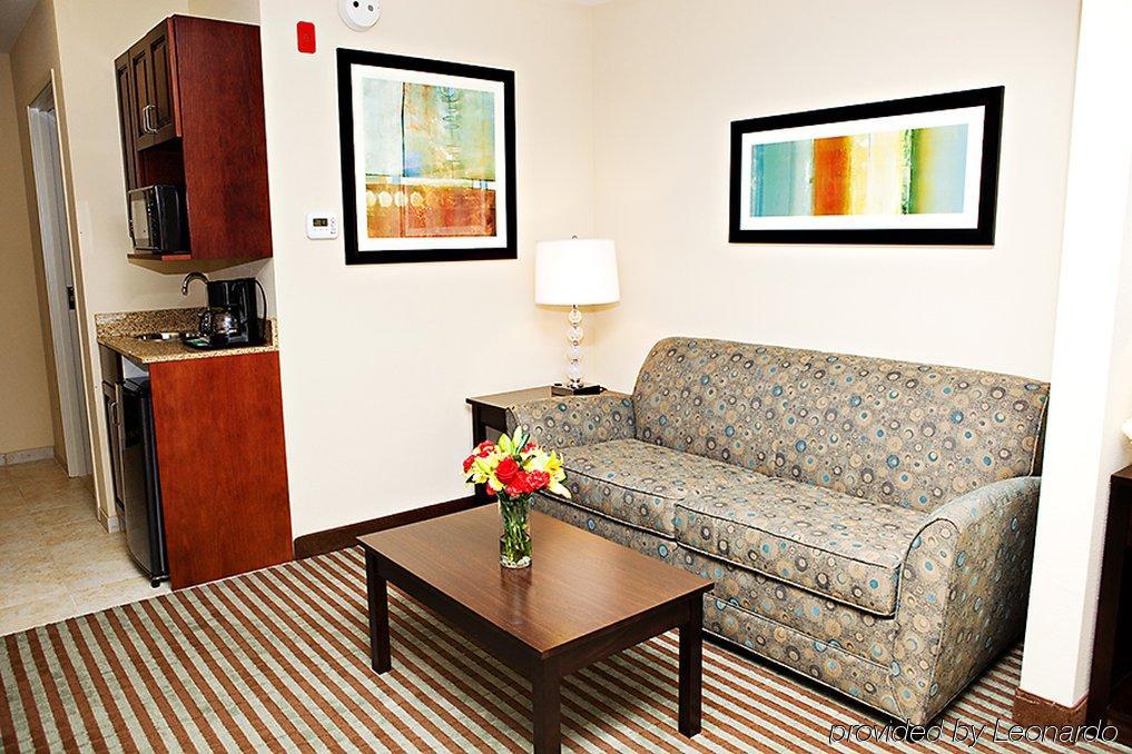 Holiday Inn Express & Suites Youngstown West I 80, An Ihg Hotel Camera foto